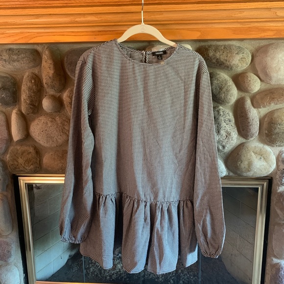 Gingham Babydoll Dress - Picture 6 of 8